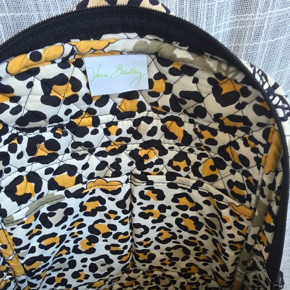 Vera Bradley Floral Backpack Zip Closure Inner Outer Pockets Lightweight Women's